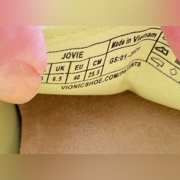 VIONIC Lime Green Women's Casual Sneakers size 9 - Picture 11 of 11